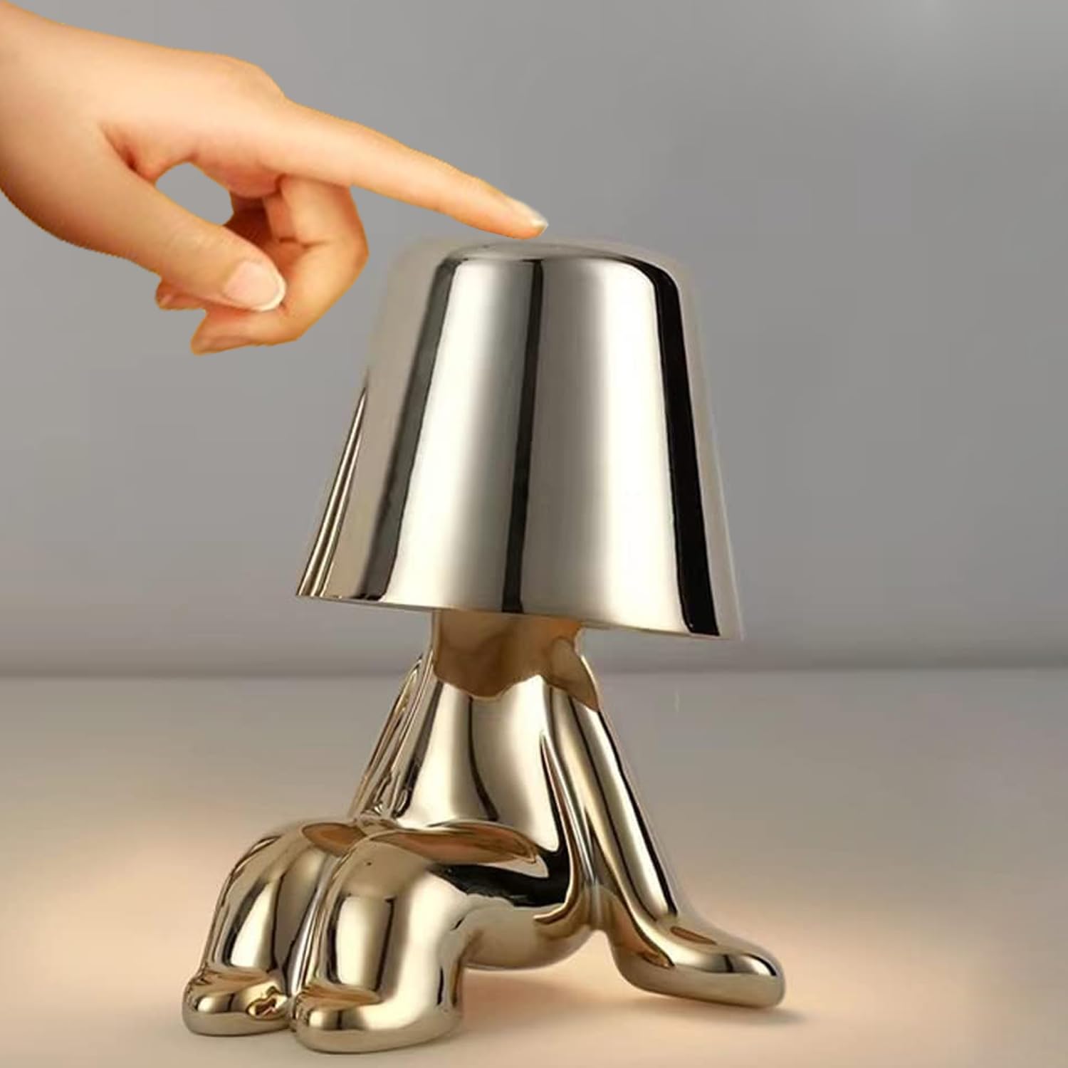 ONYRA - The dreaming figure